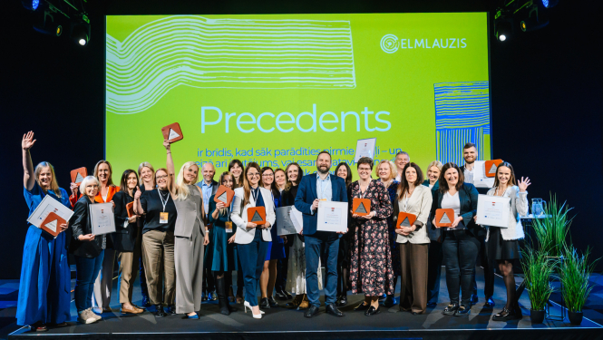 Attēlā redzami visi pasākuma dalībnieki