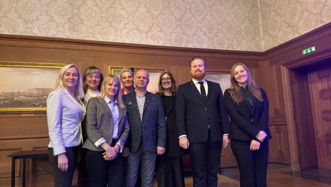 attēls ar delegāciju