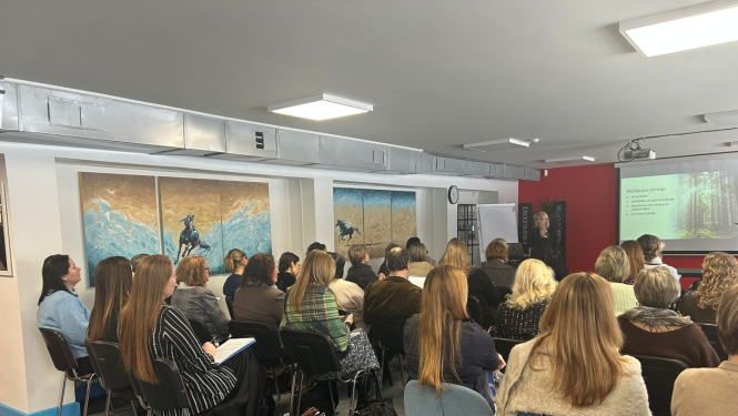 Attēlā rezdami apmācību dalībnieki