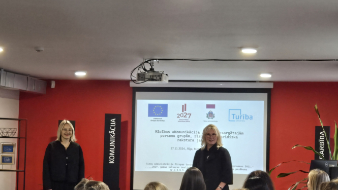 Attēlā ir attēlots ESF projekta “Pieeja tiesiskumam” apmācības 