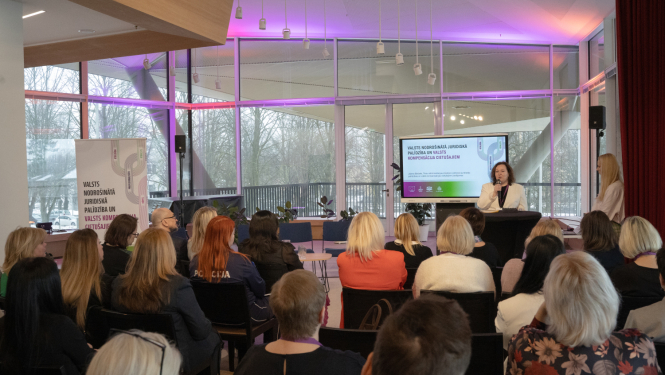 Attēlā redzami apmācību dalībnieki