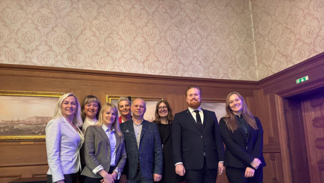 attēls ar delegāciju