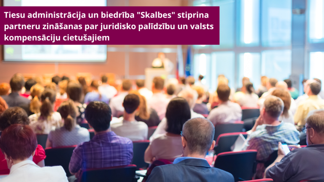 Attēlā redzama konferences telpa, kas piedalās seminārā