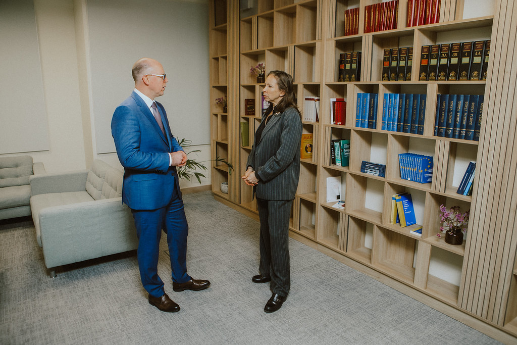 Attēlā redzami L. Jurcēna un A. Meisters 