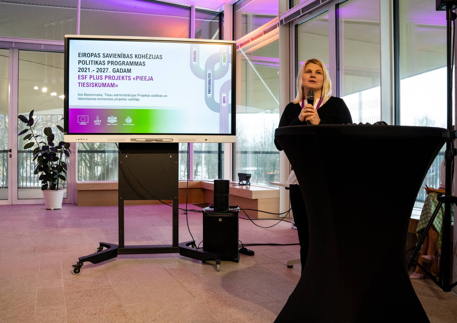 Attēlā redzami pasākuma dalībnieki