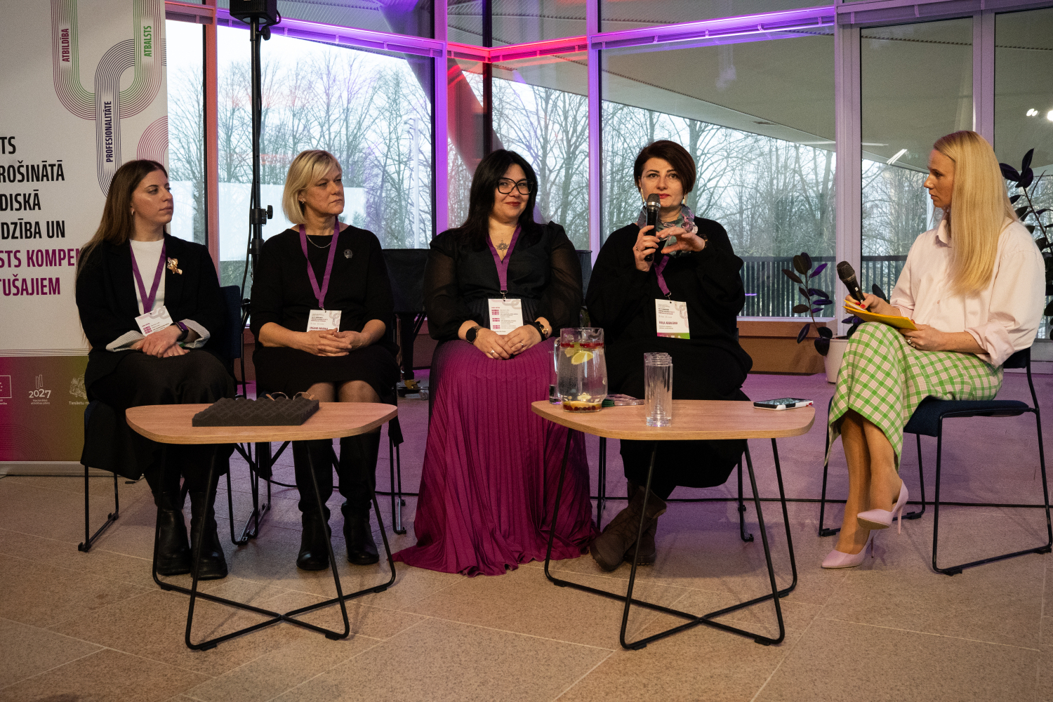 Attēlā redzami apmācību dalībnieki