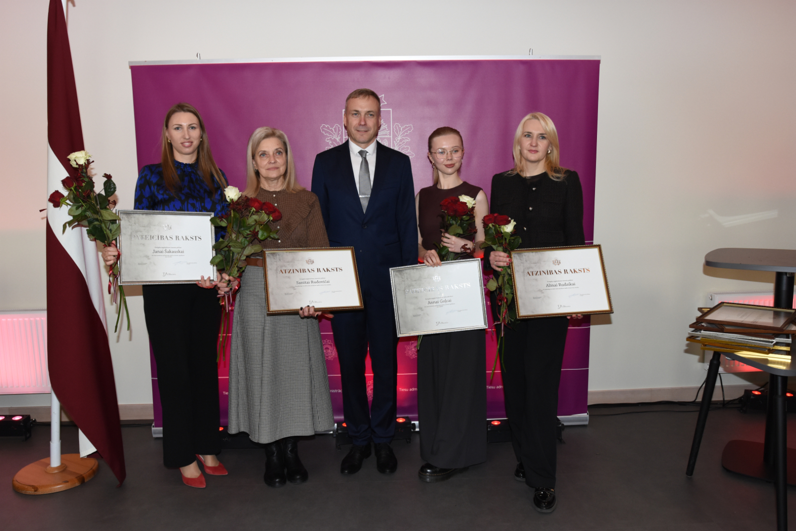 Attēlā redzami pasākuma dalībnieki