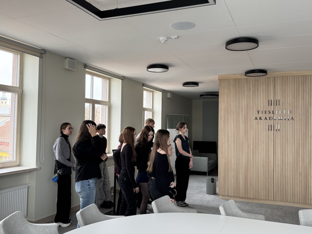 Attēlā redzami pasākuma dalībnieki