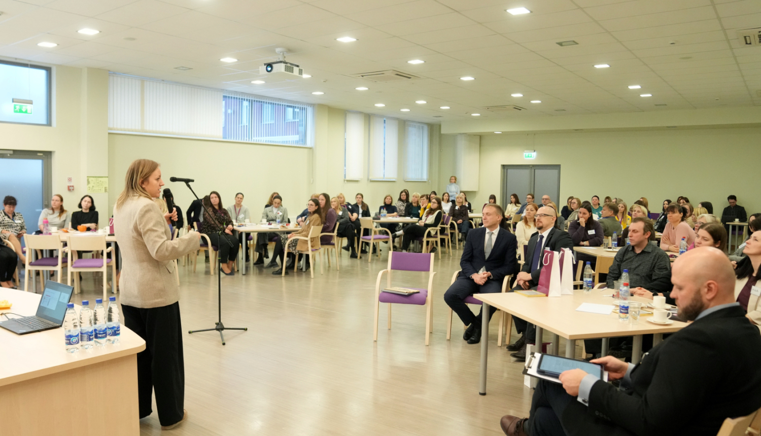 attēls ar delegāciju