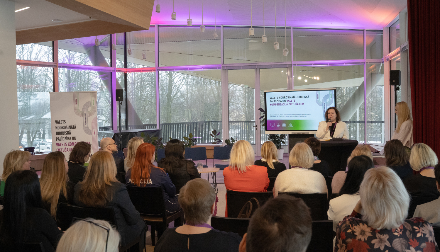 Attēlā redzami apmācību dalībnieki