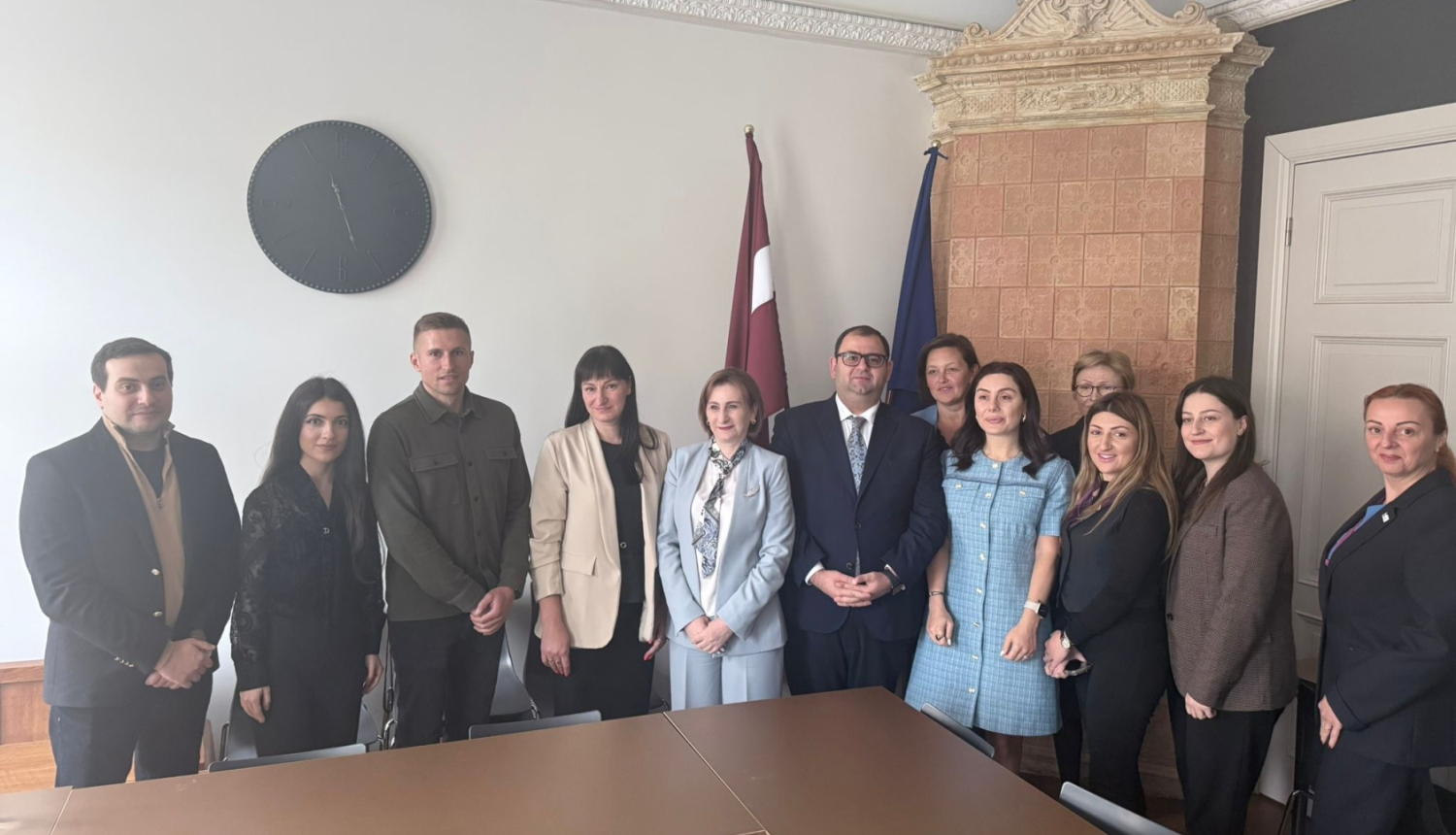 attēls ar delegāciju